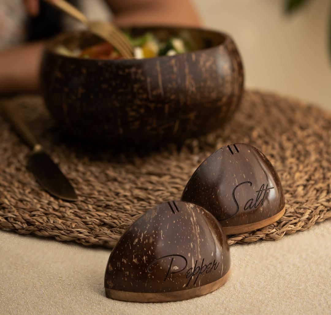 Salt & Pepper Shaker Set