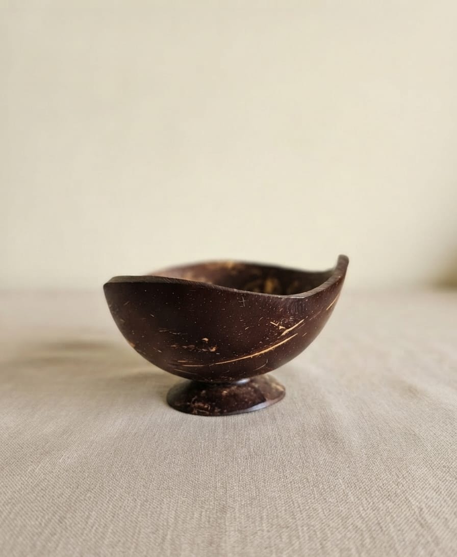 Leaf Bowl — Coconut Shell